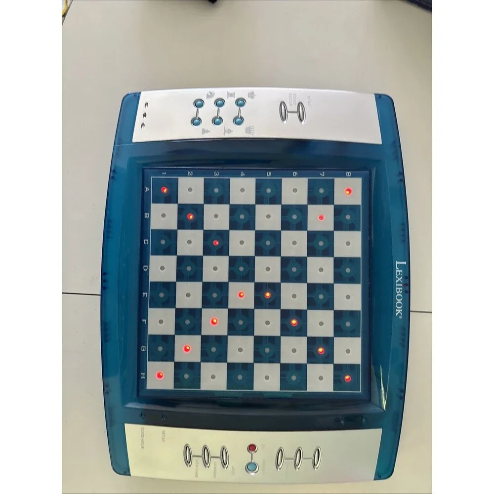 ChessLight Electronic Computer Chess Game Illuminated Board  LCG 3000 (Lexibook)